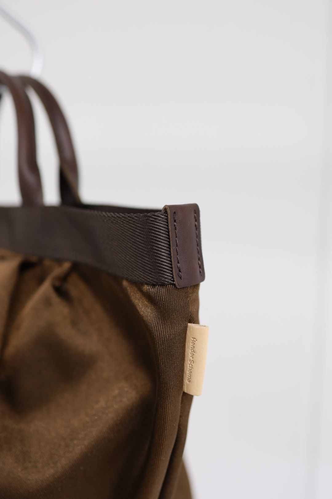 エンダースキーマ バッグ 2tuck tote M(yv-b-2tm)dark brown☆1月10日(土)発売！