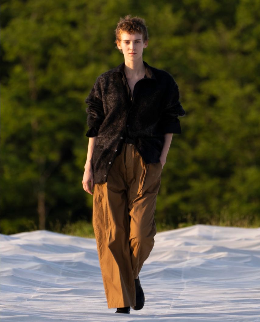 YOKE 26SS Linen Silk Kersey 3pleated Tapered Trousers(YK26SS01209P)KHAKI☆3月20日(金)発売！