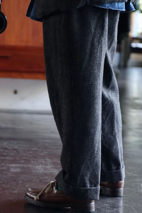 アプレッセ22FW Tweed Tailored Jacket"CHARCOAL"スタイル