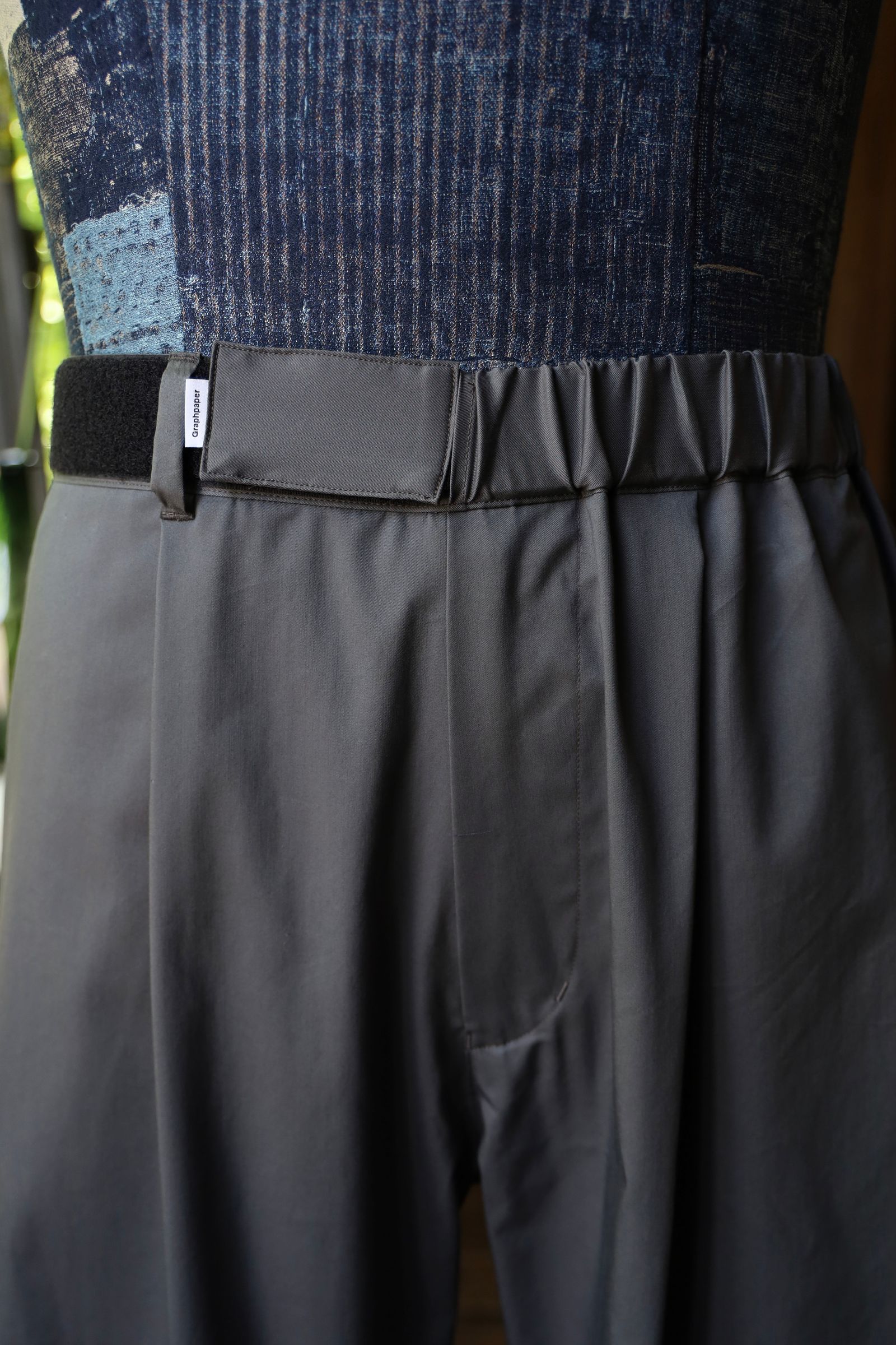 グラフペーパー Solotex Twill Wide Chef Shorts(GM252-40006B)GRAY
