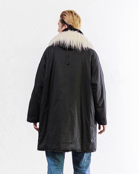 Graphpaper Solotex Twill Flight Coat スタイル