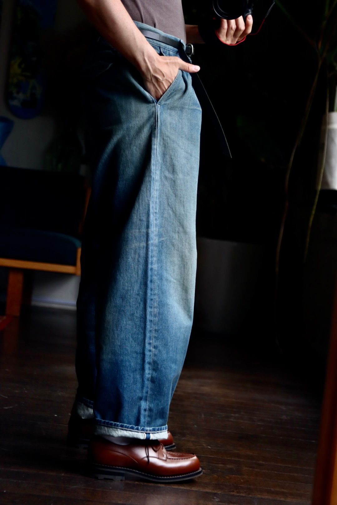 Graphpaper 23AW Selvage Denim Two Tuck Pantsスタイル.2023.8