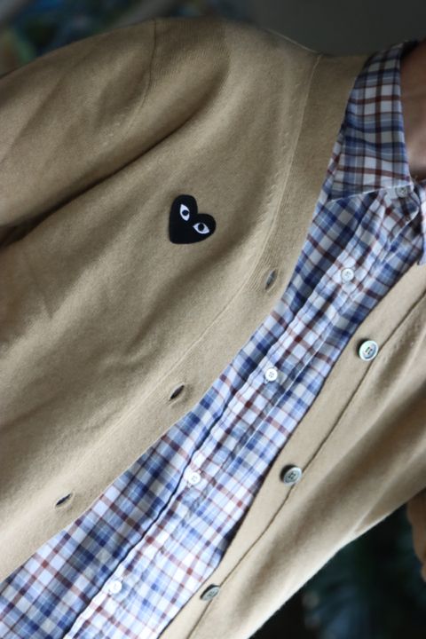 PLAY COMME des GARCONS CARDIGANスタイル