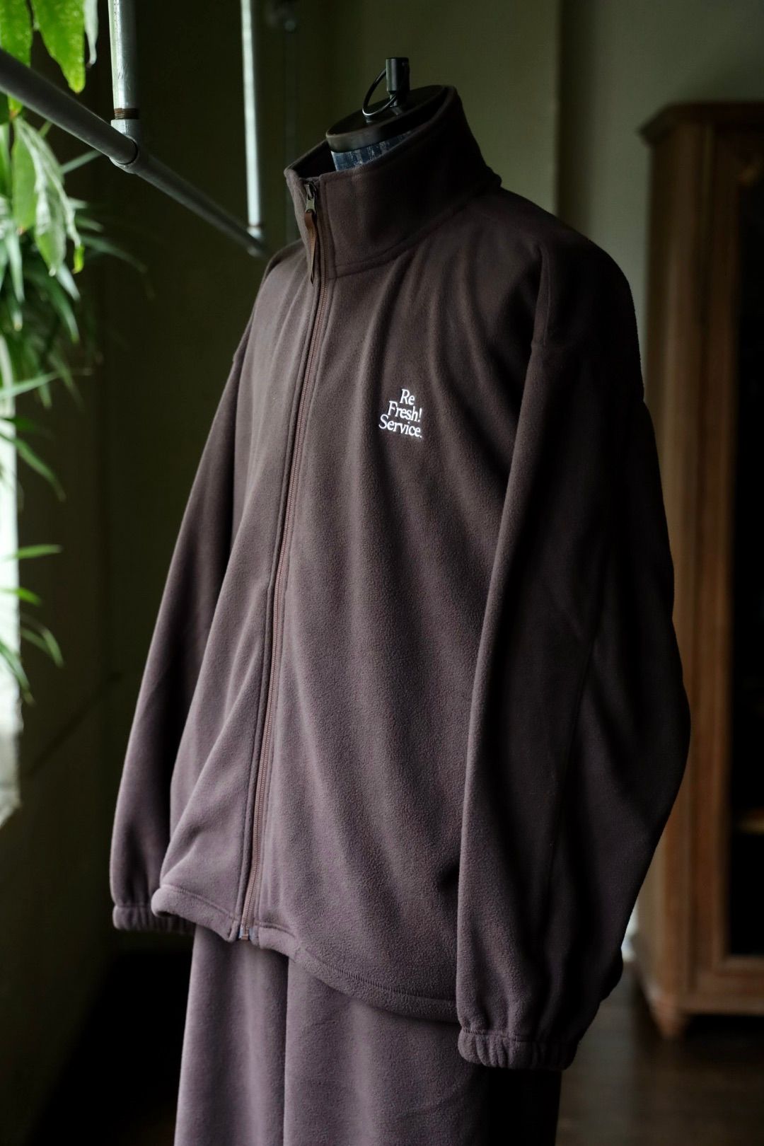 ReFresh!Service. “FLEECE TRACK SUIT”(DARK BROWN)☆9月27日(土)発売！