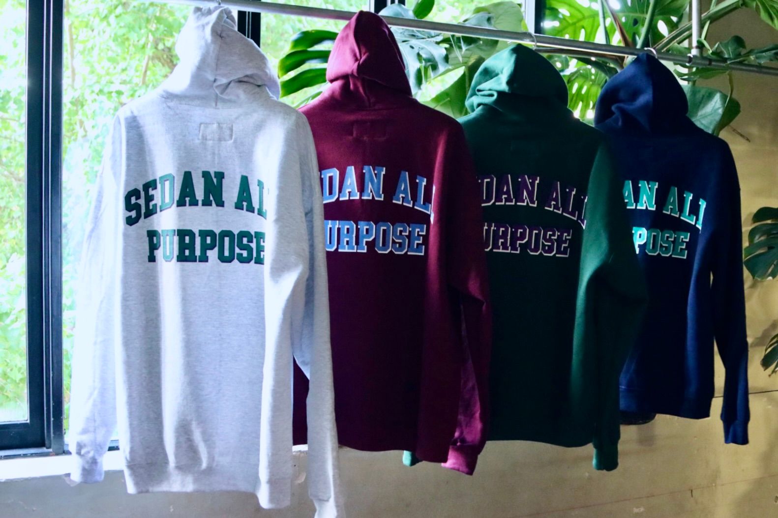 セダンオールパーパスFW23 COLLEGE LOGO HOODIE(SD23F-CT04)ASH