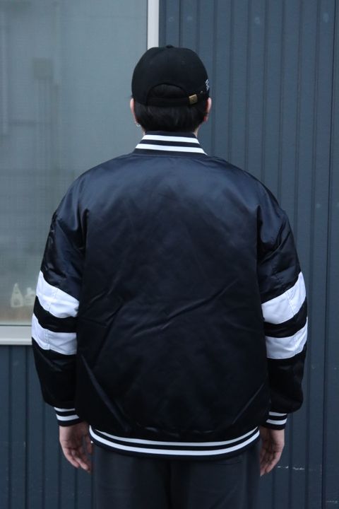 FreshService SATIN STADIUM JUMPER style.2022.10.21