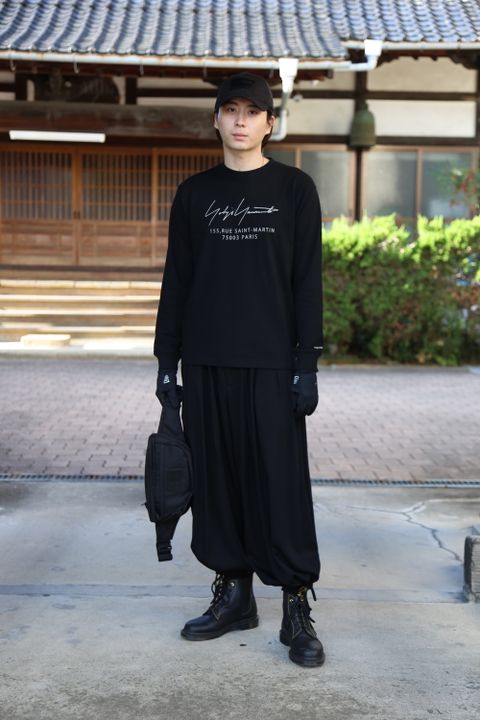 Yohji Yamamoto FW20 長袖 コットン Tシャツ シグネチャーロゴ パリ ブラック レギュラーフィット style.2020.11.4