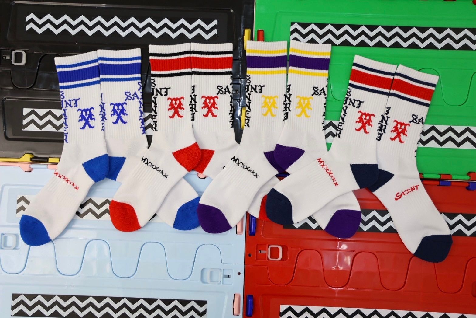 セントマイケル SINNER SOCKS (SM-HR1-0000-110)WHITE/PURPLE★10月11日(土)発売！