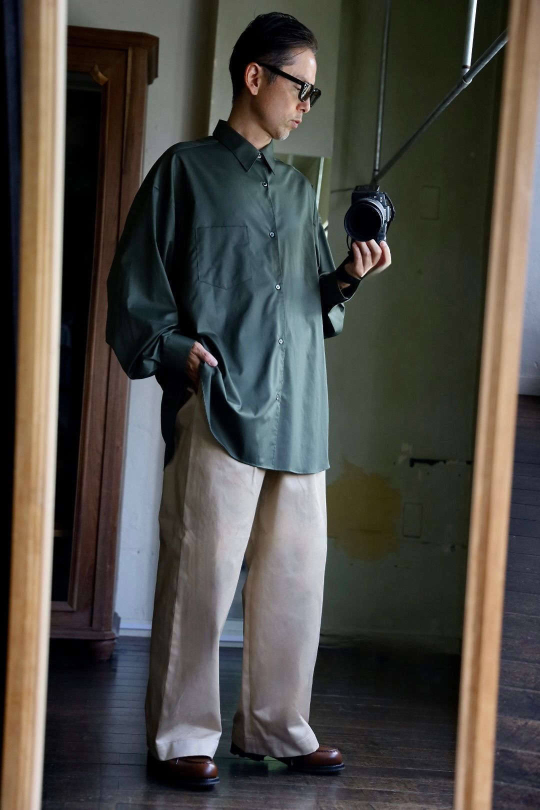 グラフペーパー25AW Silicon Poplin Oversized Regular Collar Shirt (GM253-50180)GREEN