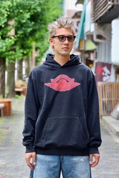 JORDAN BRAND × ©SAINT MXXXXXX M J SM FLC HOODIE MARKスタイル