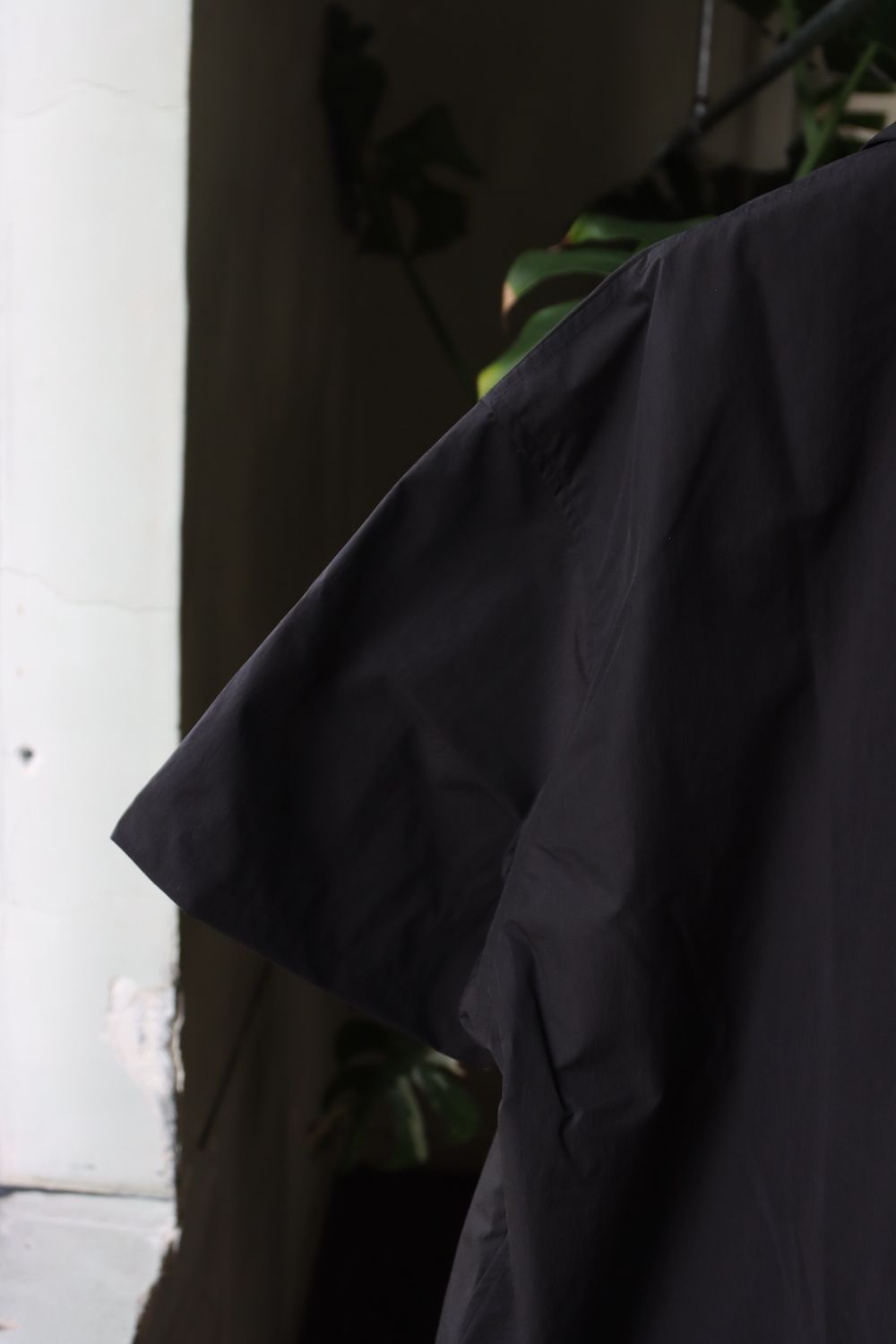 イズネス22SS BALLOON WIDE SHIRT(1022SSSH03)BLACK