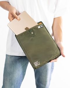 フレッシュサービスPHILMENT FS DEVICE SLEEVE_11inch(FSP251-90100)KHAKI
