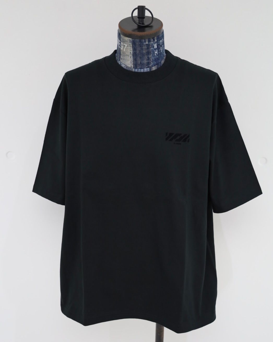 is-ness 26AW Small Logo T‑shirt(26AW 01 1007AWCS07)BLACK☆新作発売！