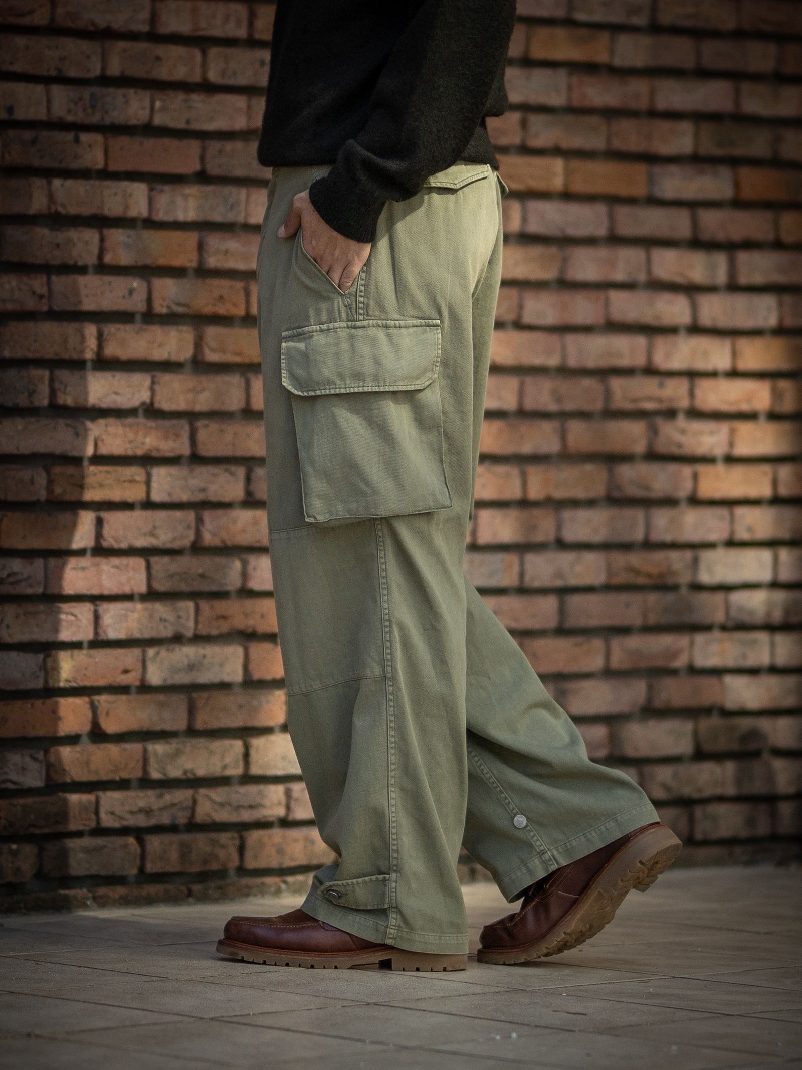 A.PRESSE Brushed Cashmere Middle Gauge Henley Neck Sweater (OLIVE)MARKスタイル！