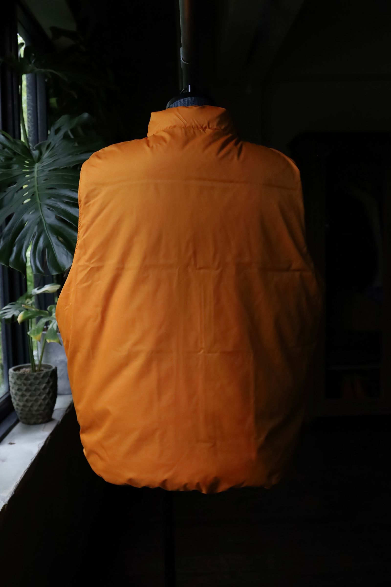 セダンオールパーパス FW24 Reversible Down Vest(SD24F-JK02) Black × Mango☆10月26日(土)発売！