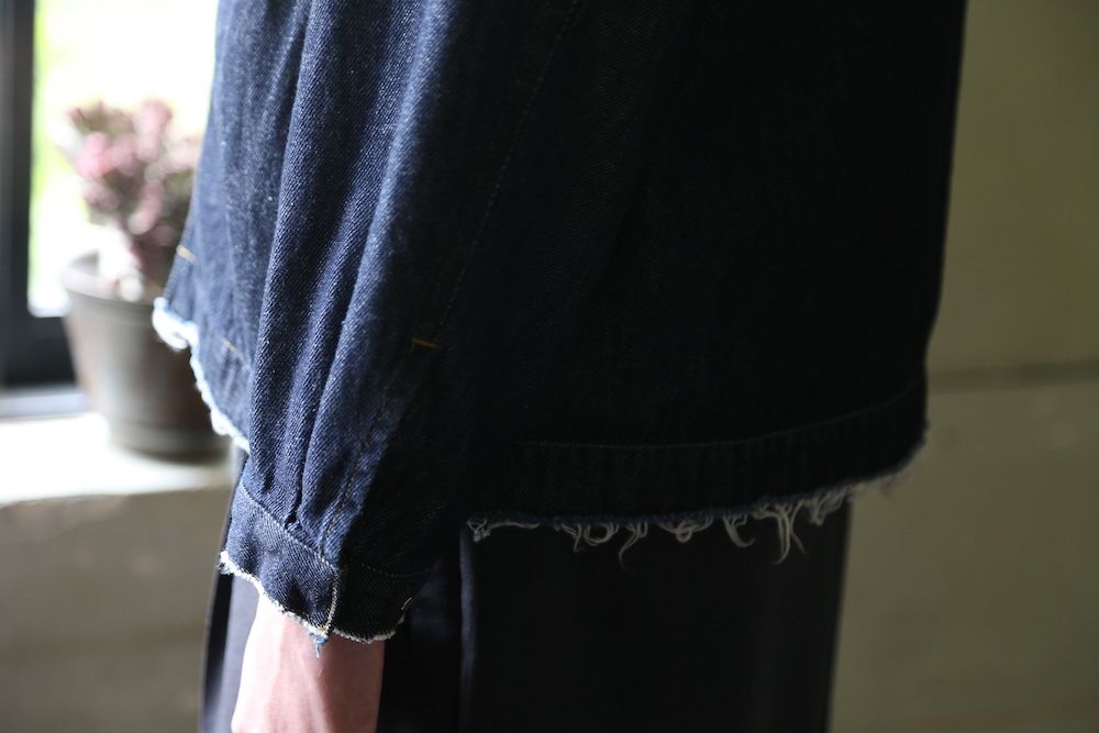 YOKE DETACHABLE POCKET DENIM JACKET(YK21SS0196B) style.2021.5.2.
