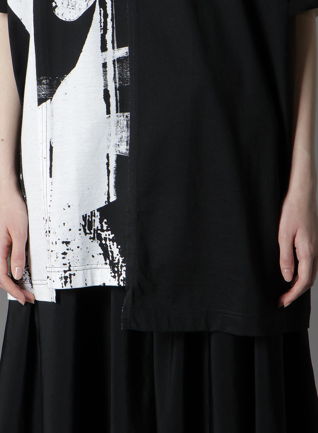 SILKETTE JERSEY NUMBER PATTERN TSUJIKIRI SHORT SLEEVED T-SHIRT / BLACKxWHITE [GL-T11-013-1-03]