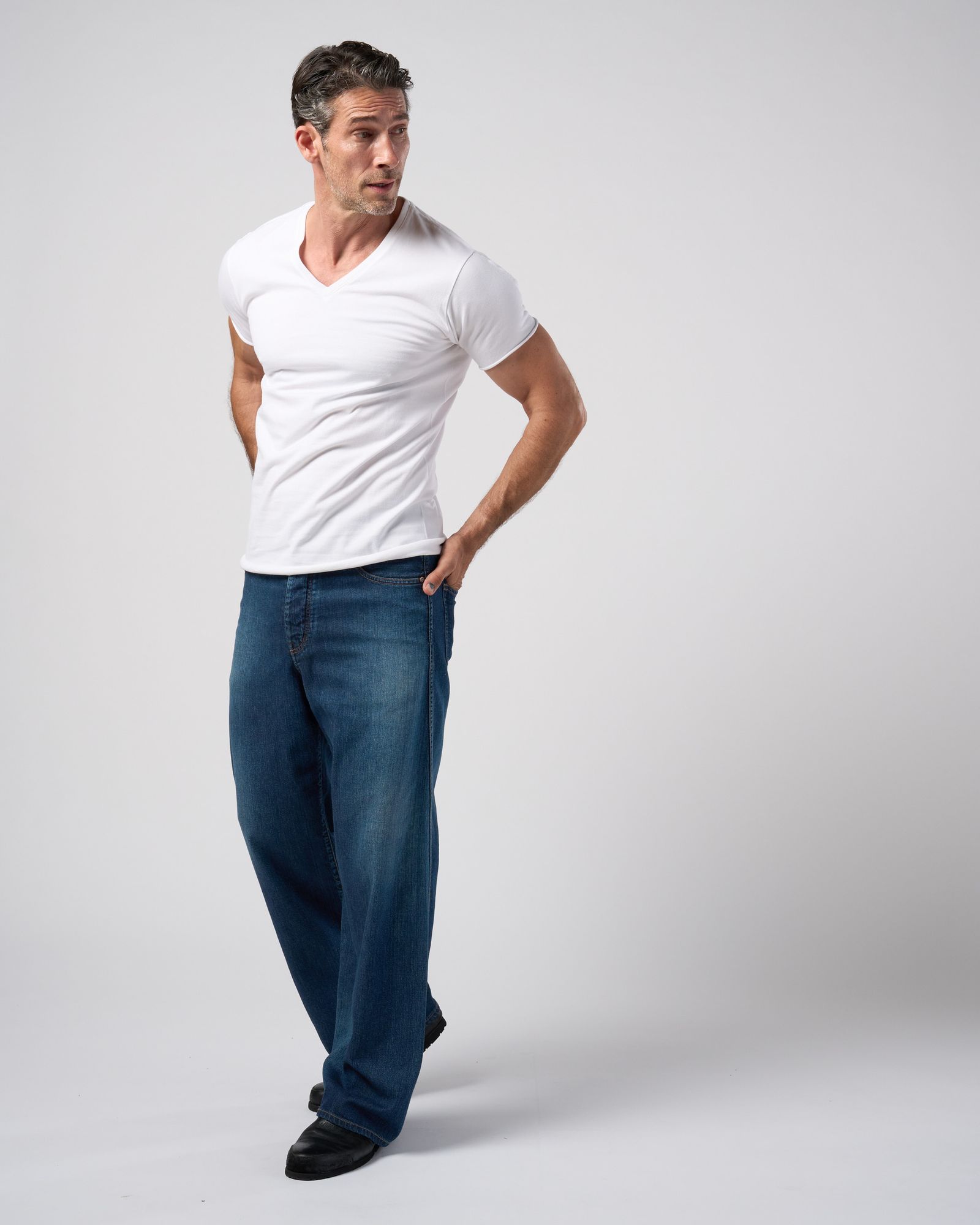 ☆先行予約☆ wjk  / スリムカットオフVネック半袖Tシャツ / slim cut-off V-neck S/S / white【7004 js01k】