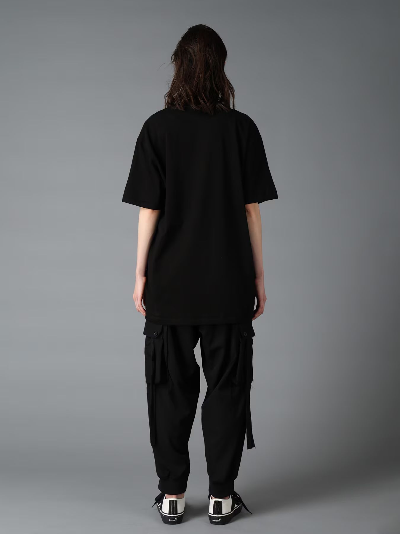 JERSEY HORSE AND BLUE PEONY T-SHIRT / BLACK [GW-T76-070-2]