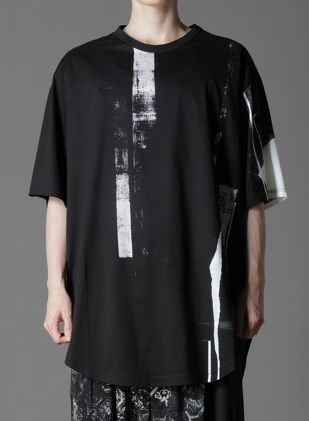COTTON JERSEY TORN PATTERN HEM ROUND JUMBO T-SHIRT SHORT SLEEVES / WHITE [GP-T05-008-1]