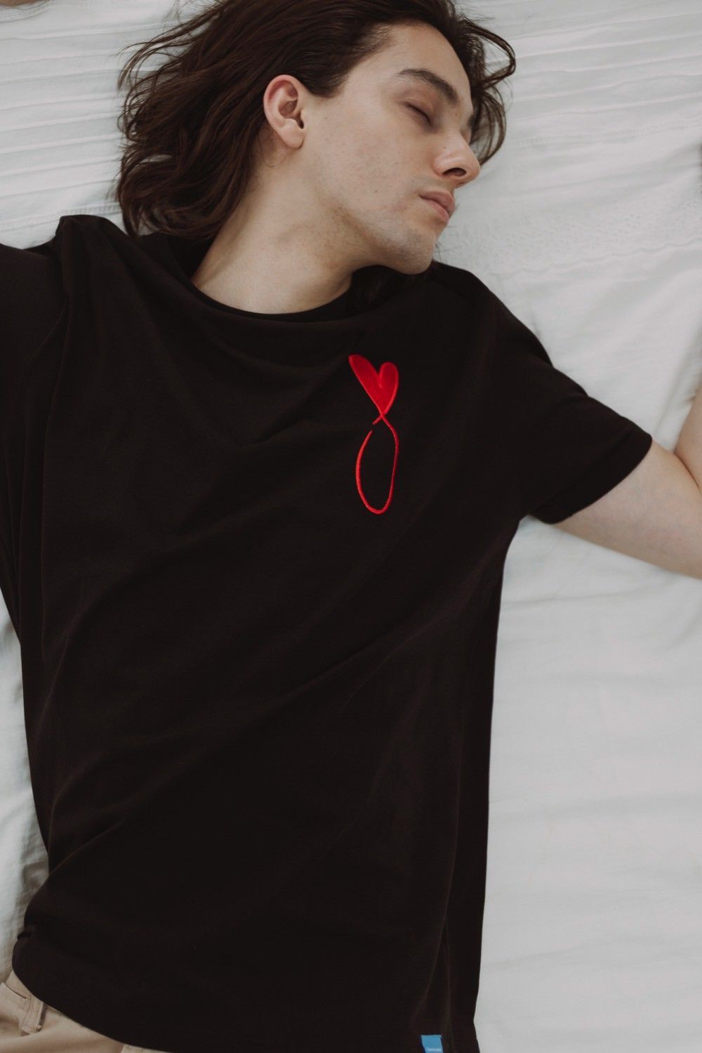 Tシャツ / Tiphanie Big Logo / BLACK x RED