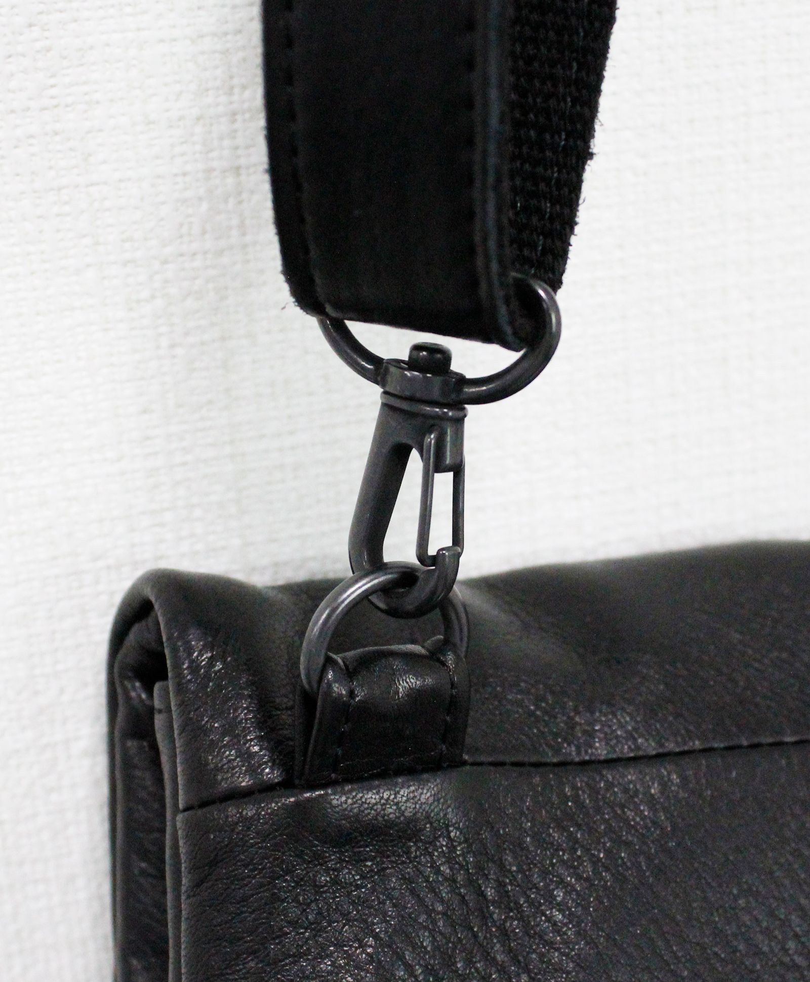オイルドカウレザー・2wayミニクラッチショルダー / ブラック / Oiled Cow Leather 2way Mini Clutch Shoulder  / Black【DCD-01144】