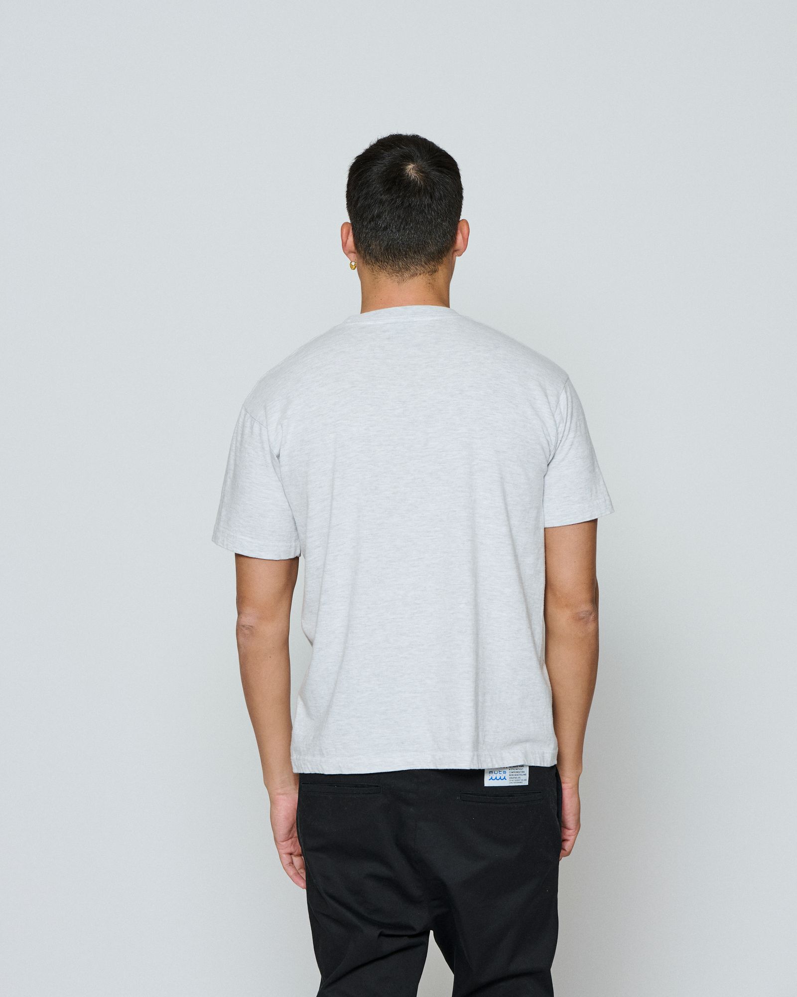 ☆先行予約☆ muta MARINE × ACANTHUS / カレッジロゴTシャツ / Shadow College Logo Tee / GREY 【MA2662】