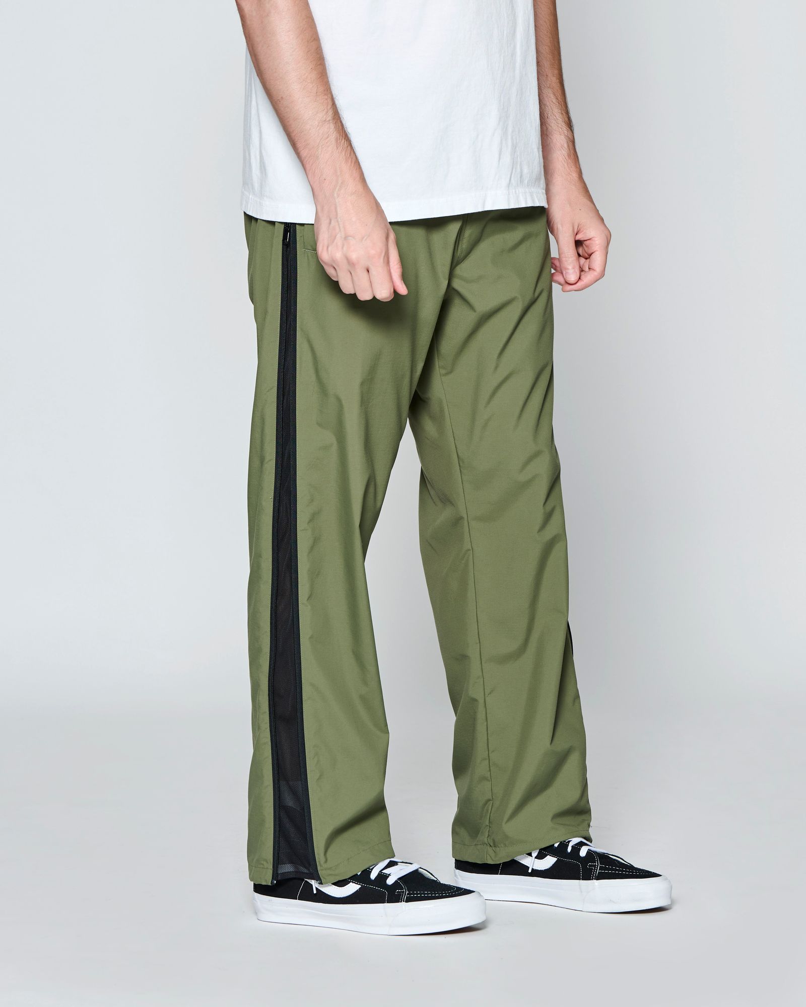 ☆先行予約☆ SUPPLEX® ナイロン ジップパンツ  /  SUPPLEX® Nylon Contrast Zip Pants / OLIVE 【PT2703】