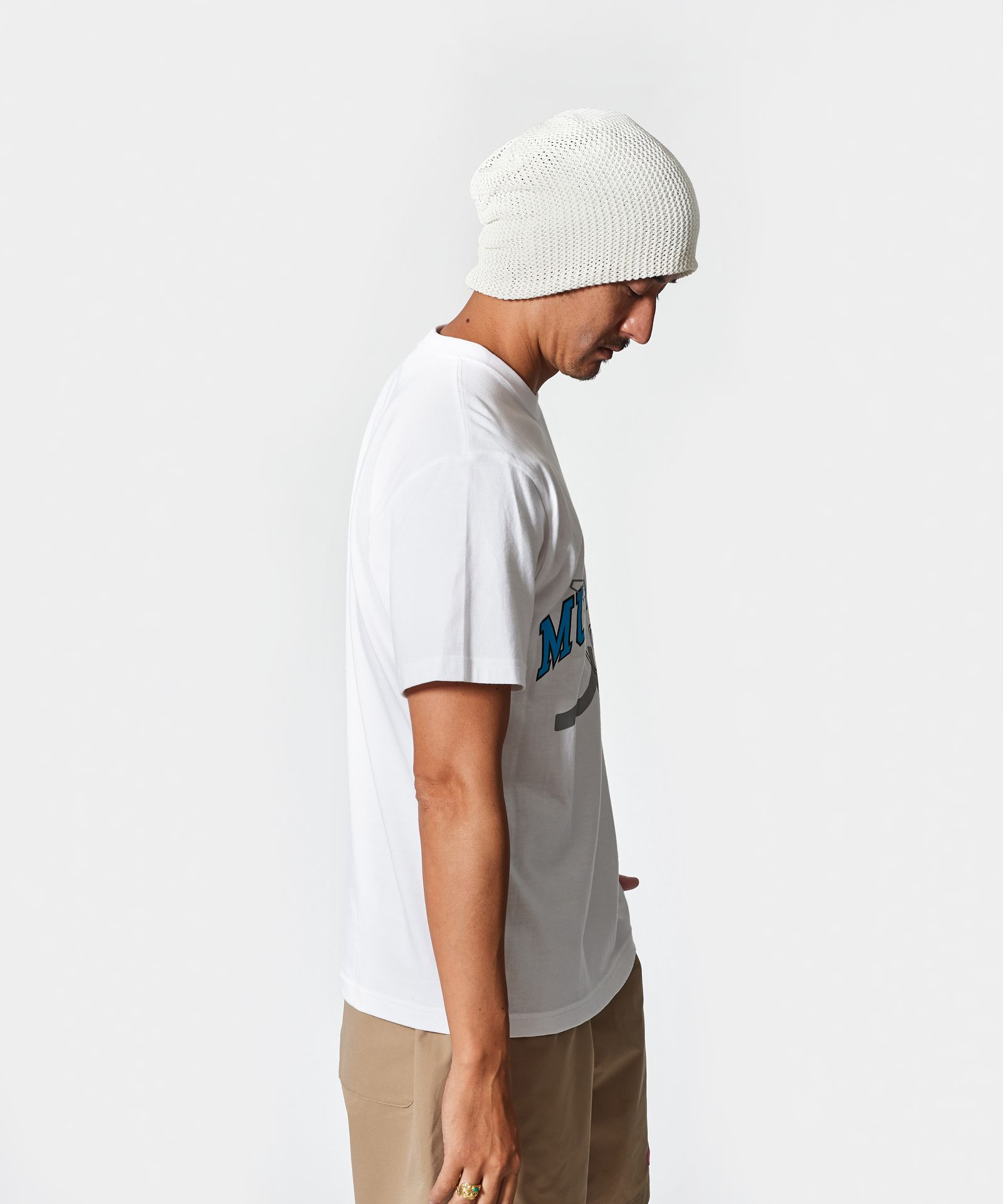 ACANTHUS × muta MARINE / muta Multi Logo Tee / マルチロゴTシャツ / WHITE 【MA2511】