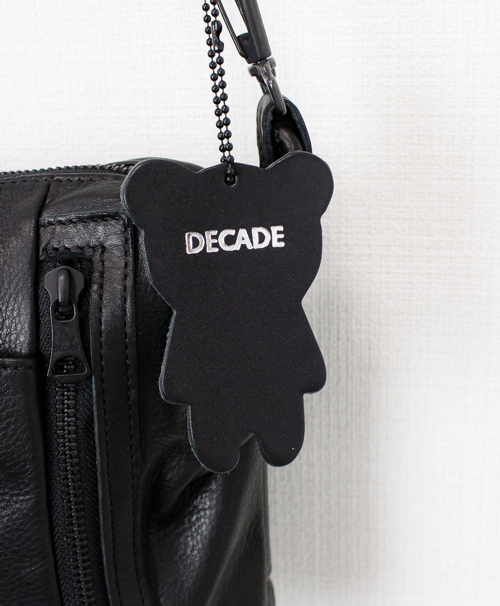 オイルドカウレザー・ミニショルダーバッグ / ブラック / Oiled Cow Leather Mini Shoulder Bag / B - Black【DCD-01346】