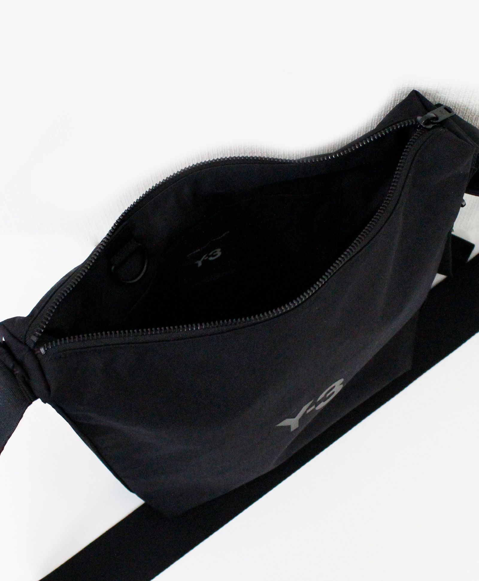 クロスボディバッグ / Y-3 CROSS BODY BAG / BLACK [JW6216-ACCS26]