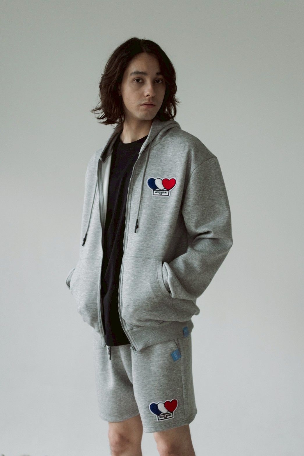 MAISON HONORE PARIS - 3ハートパッチダンボールジップパーカー