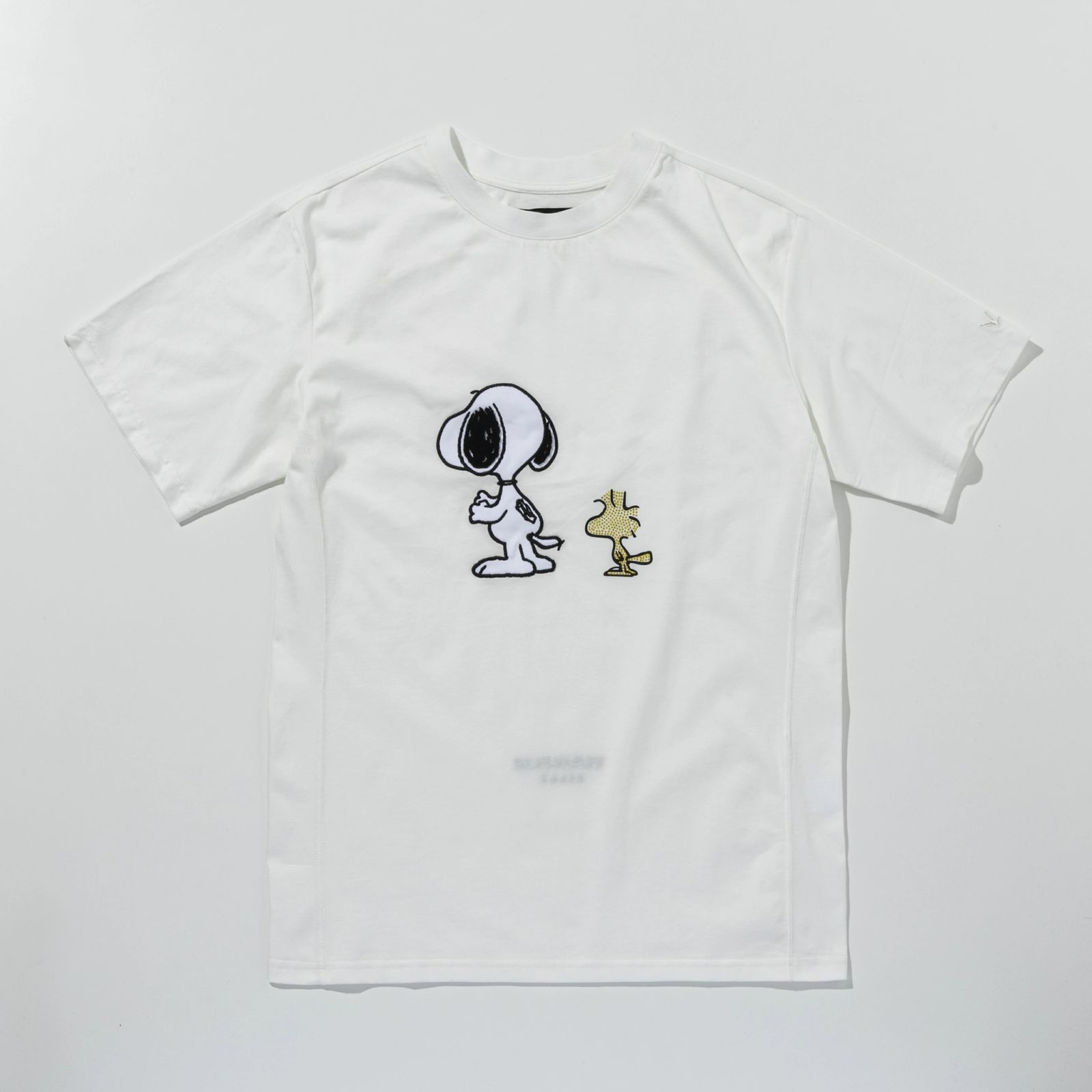 1PIU1UGUALE3 RELAX × PEANUTS / スヌーピー ラインストーン半袖Tシャツ / ホワイト【UST-26056】