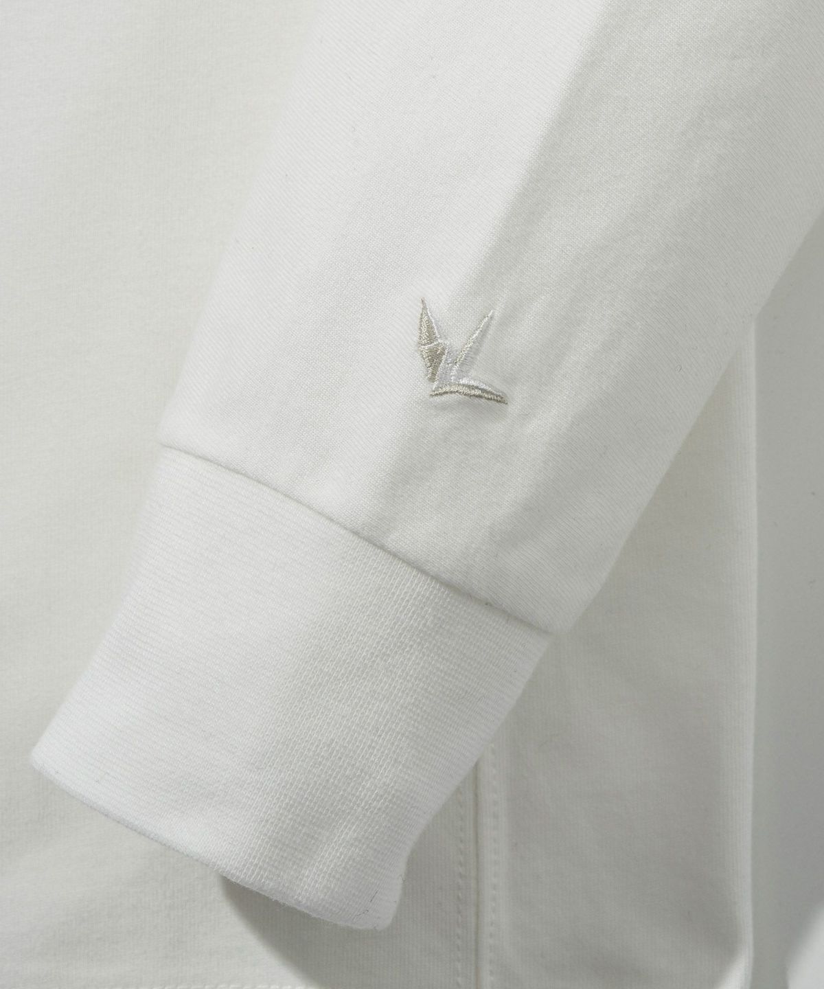 1PIU1UGUALE3 RELAX × Mark Gonzales / グラデーションラインストーンロングTシャツ / ホワイト【UST-26016】