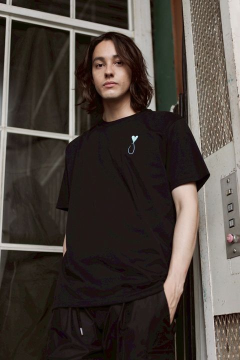Tシャツ / Tiphanie / BLACK x BLUE