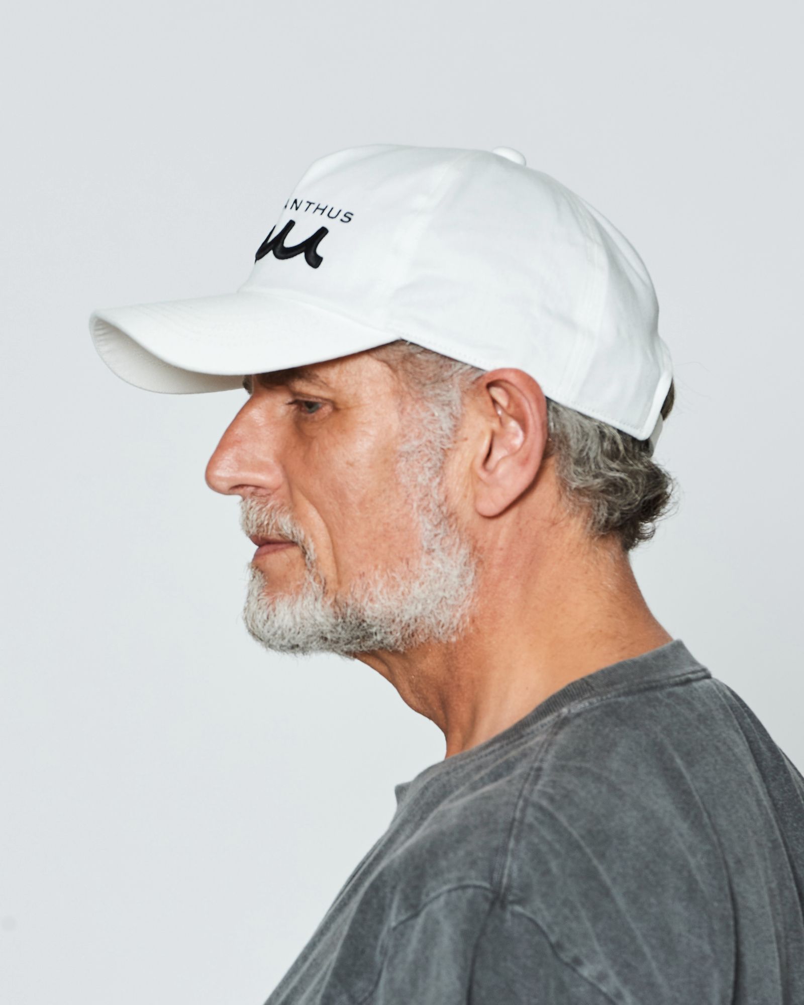 ☆先行予約販売2025年9月下旬～10月下旬頃入荷予定☆ ACANTHUS × muta MARINE / muta Embroidered Logo Cap / ロゴキャップ / WHITE 【MA2542】