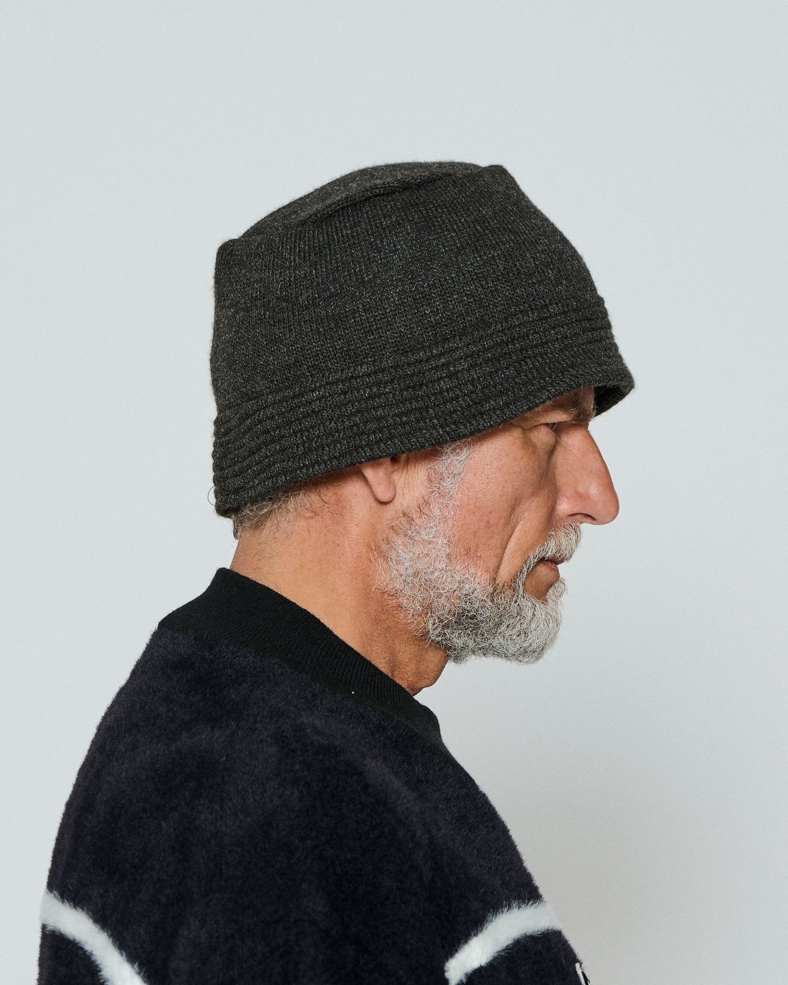 ☆先行予約☆ muta MARINE × ACANTHUS / ニットバケットハット / Wave Logo Knit Bucket Hat / CHARCOAL 【MA2665】