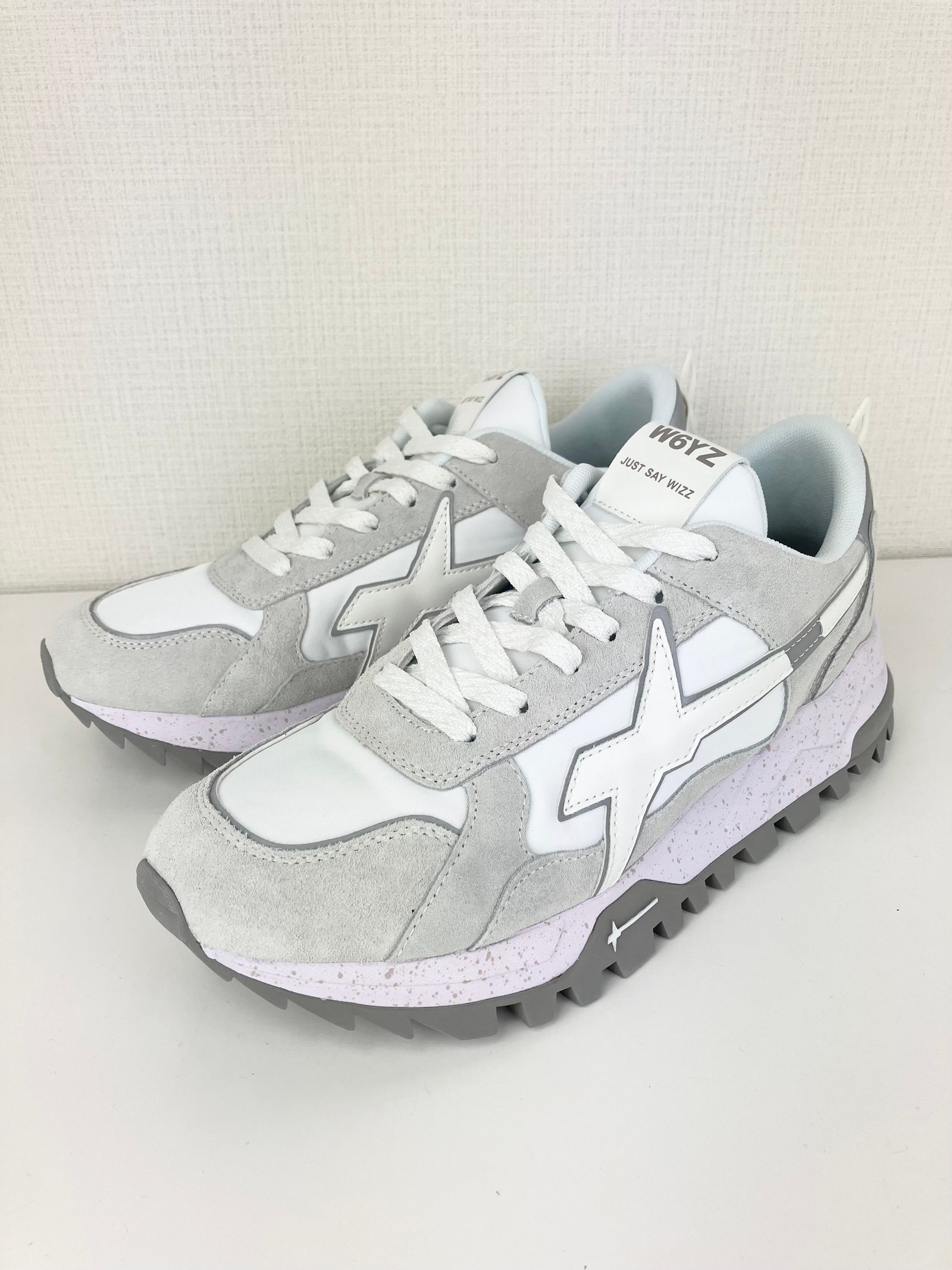 お歳暮 2025 スニーカー BREEZE-M WIZZ ウィズ W6YZ ホワイト メンズ 1N58Z 応援グッズ