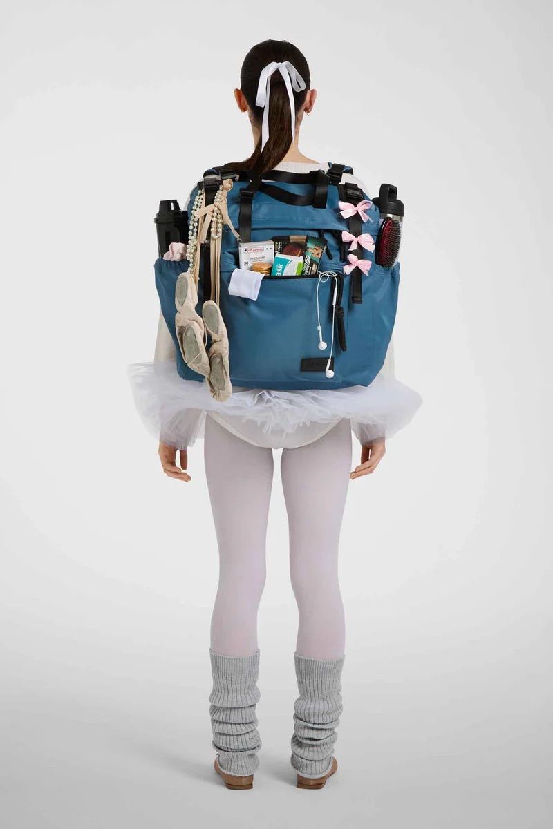 リュック バックパック ハンド ショルダー バッグ 2WAY / イースト+ウェスト リサイクルナイロン 防水 / Lサイズ / ライトブルー [ZAEWRL017 BLU CIARO]