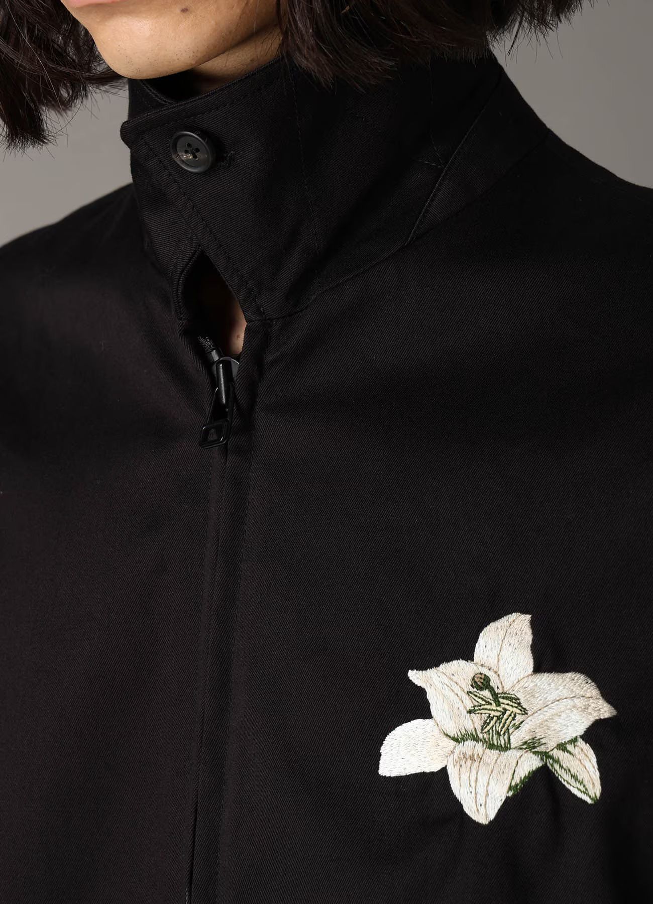 WHIPCORD LILY EMBROIDERED SOUVENIR JACKET / BLACK x BEIGE [GQ-J06-032-1]