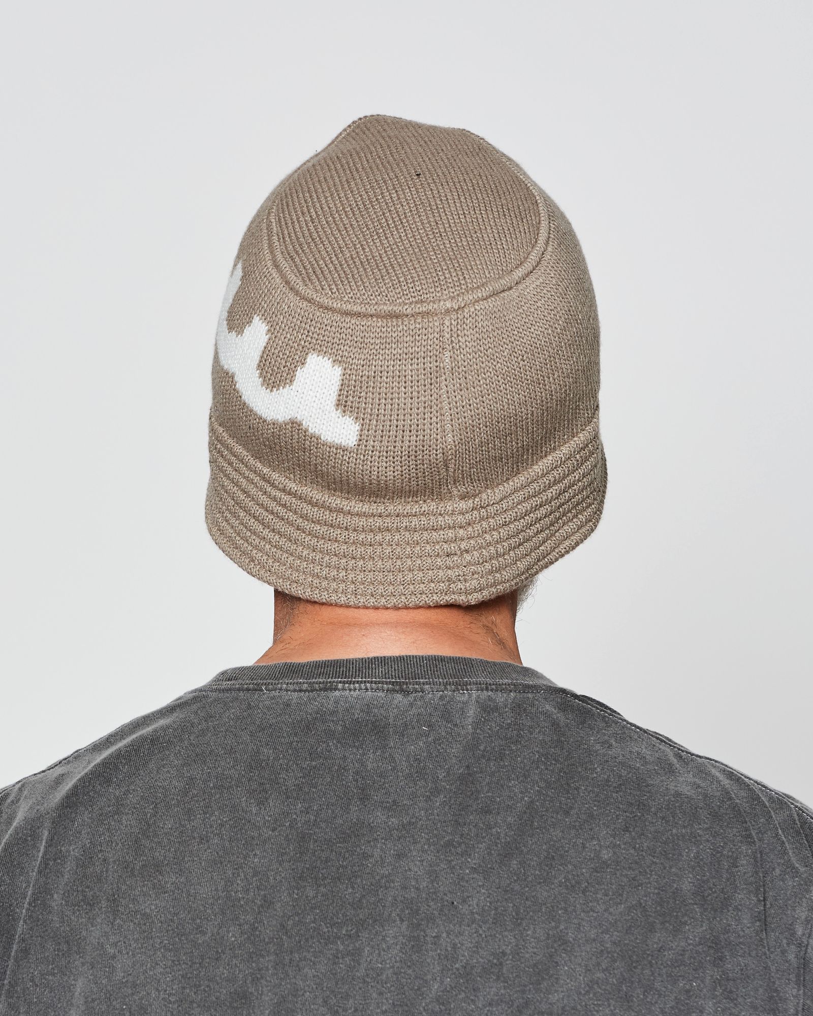 ☆先行予約販売2025年10月下旬～11月下旬頃入荷予定☆ ACANTHUS × muta MARINE / muta Wave Logo Knit Bucket Hat / ニットバケットハット / BEIGE 【MA2543】