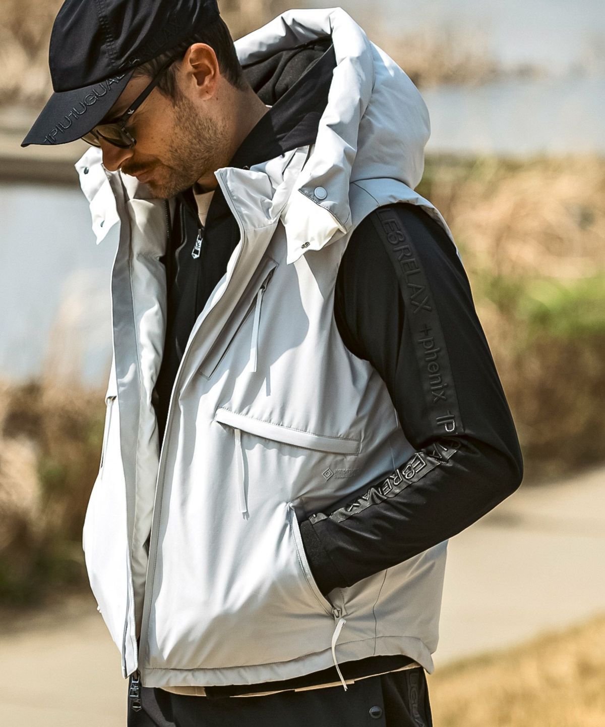 +phenix(ウノピゥウノウグァーレトレ リラックス)サイドロゴジップアップパーカー WINDSTOPPER プロダクト by GORE-TEX LABS / ウィンドストッパー / ゴアテックス / ブラック 【USO-25135】
