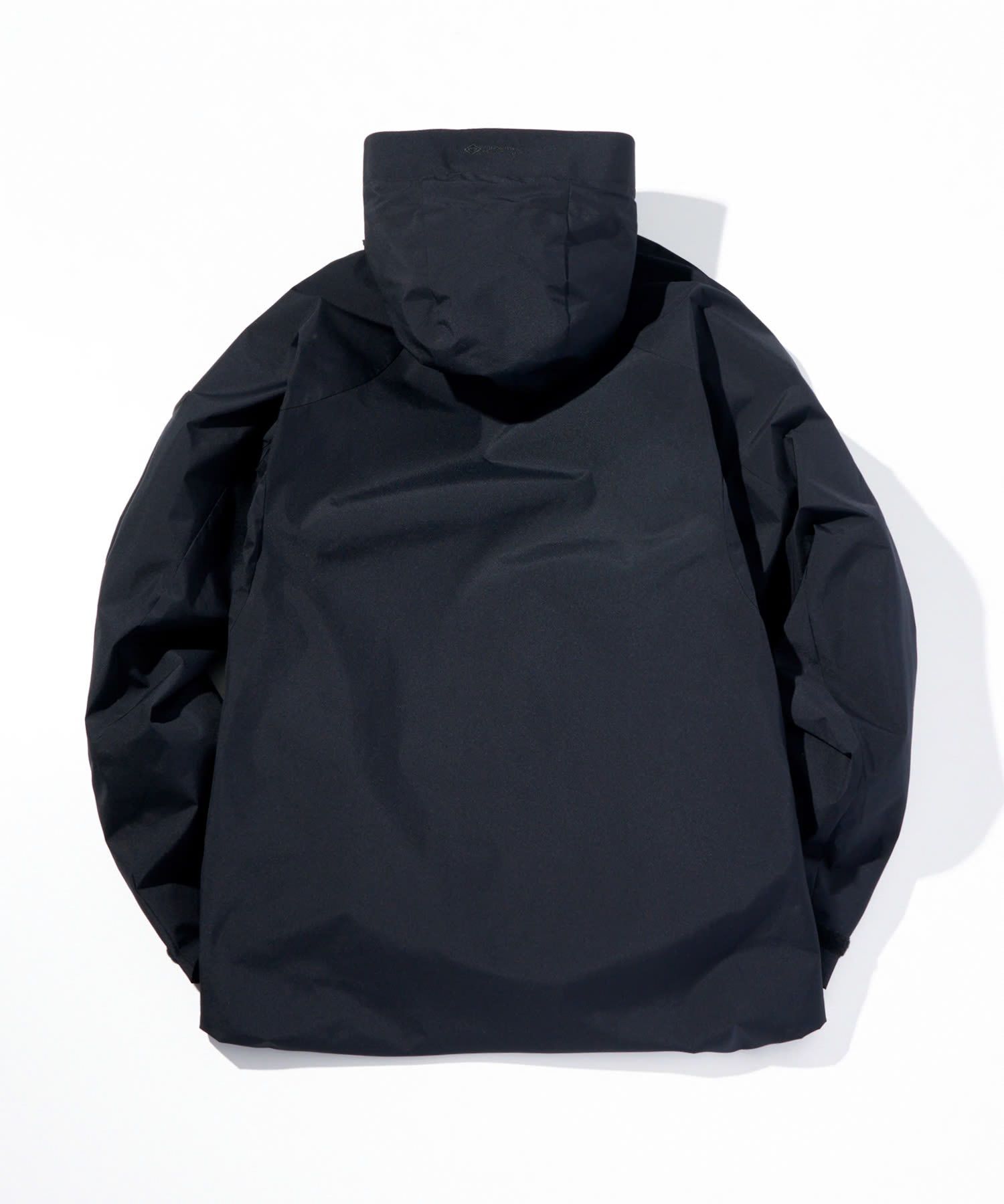 ☆先行予約☆1PIU1UGUALE3 RELAX × +phenix / トランスフォームマウンテンパーカー WINDSTOPPER プロダクト by GORE-TEX LABS /ウィンドストッパー / ゴアテックス  / ブラック【USO-26130】