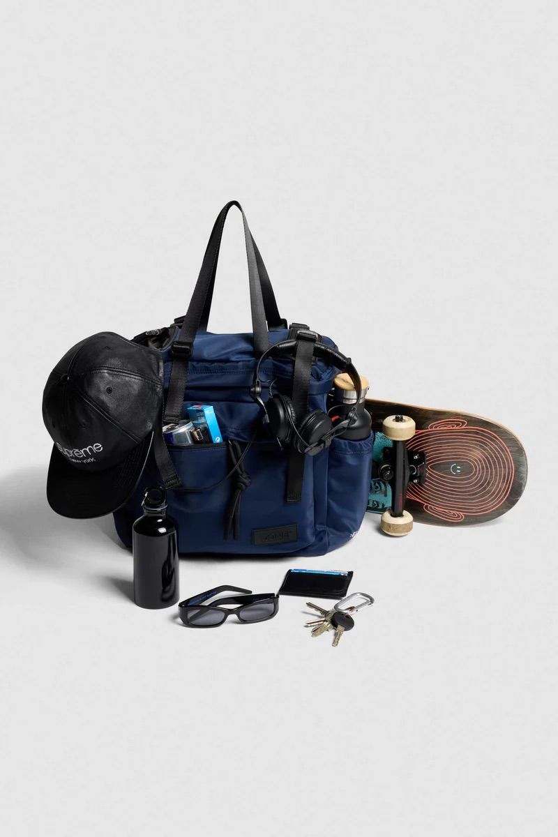 リュック バックパック ハンド ショルダー バッグ 2WAY / イースト+ウェスト リサイクルナイロン 防水 / Mサイズ / ネイビー [ZAEWRM002 BLU]