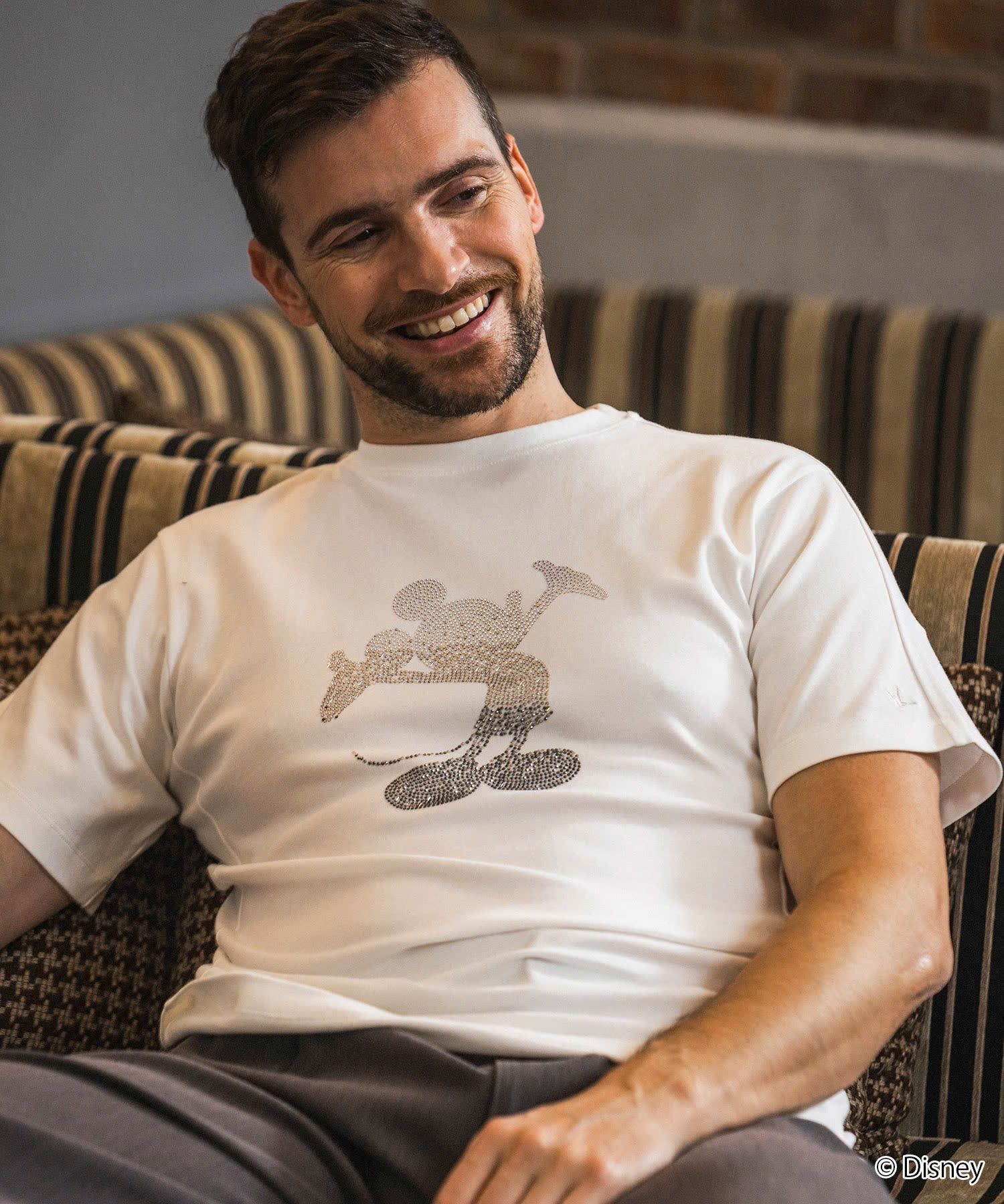 【ミッキーマウス】ラインストーンシルエット半袖Tシャツ / ホワイト 【UST-26093】