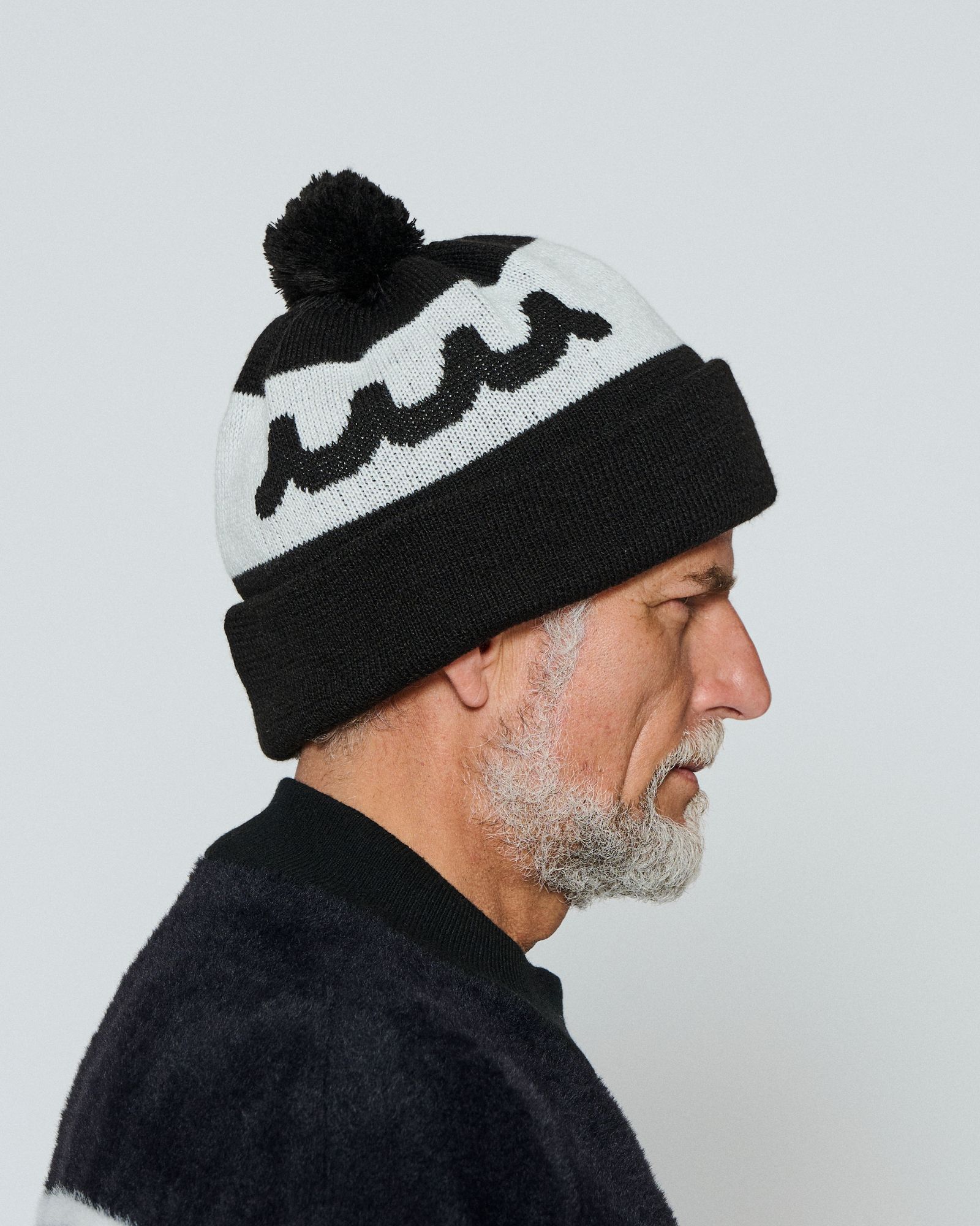 ☆先行予約☆ muta MARINE × ACANTHUS / ニットキャップ / Wave Logo Pom-pom Knit Cap / BLACK 【MA2664】