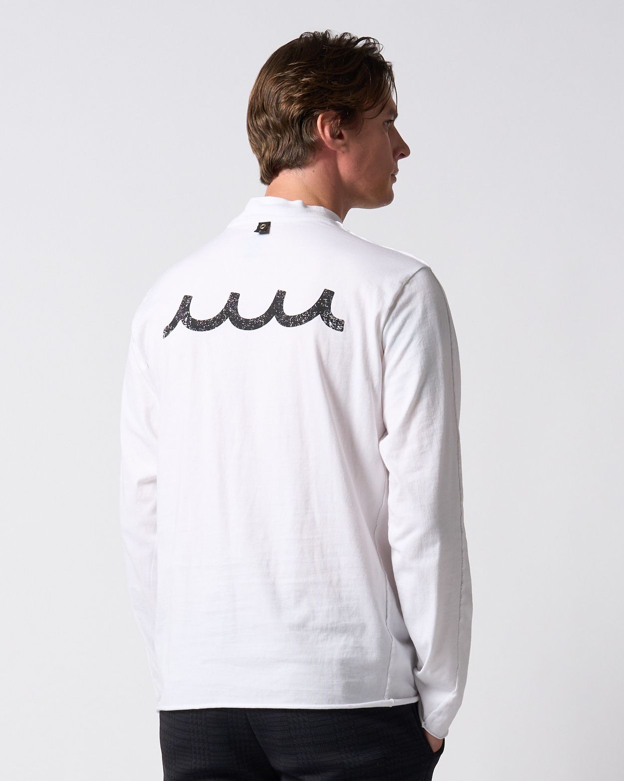 ☆先行予約☆ muta × wjk  / カットオフ モックネックロングスリーブカットソー / cut-off mock-neck L/S(printed) / WHITE [709 mw03j]