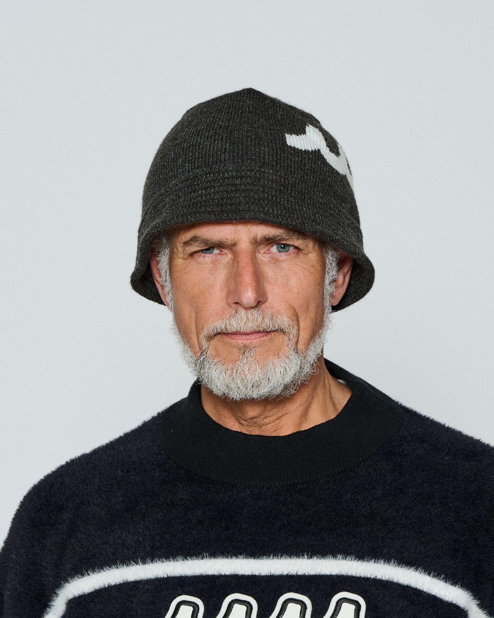 ☆先行予約☆ muta MARINE × ACANTHUS / ニットバケットハット / Wave Logo Knit Bucket Hat / CHARCOAL 【MA2665】