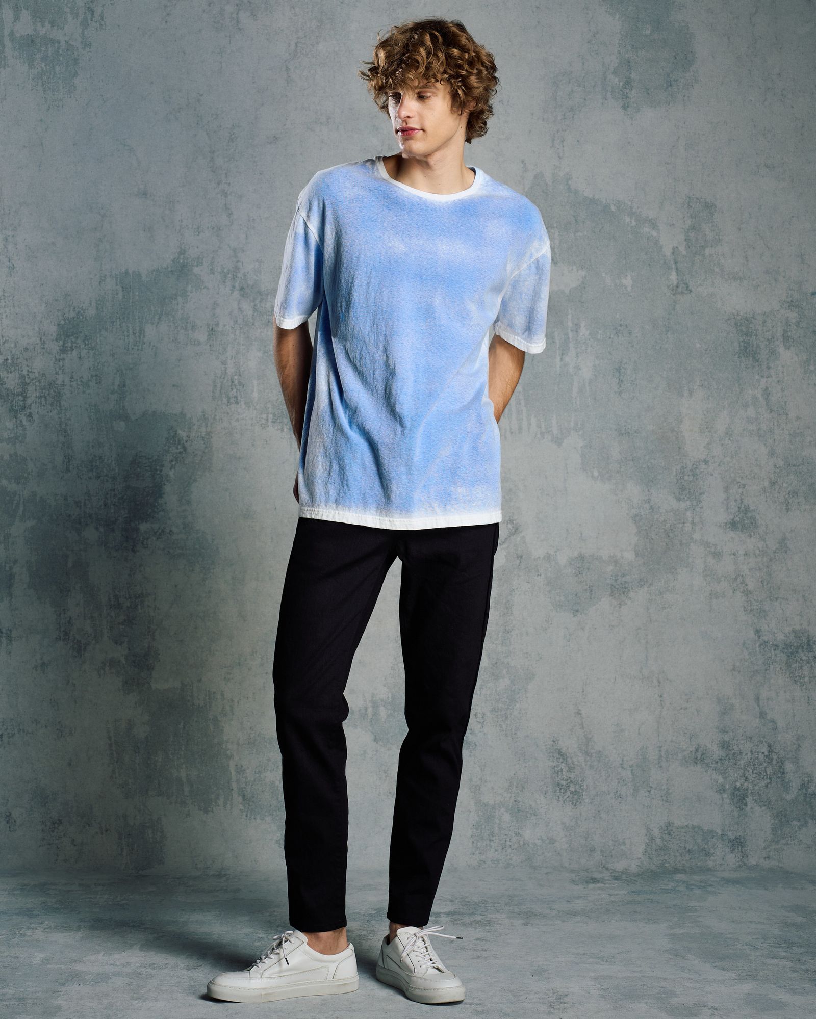 ☆先行予約☆ スプレー加工カットソー /  back-spray dye S/S / FADE BLUE [7135 cj75i]