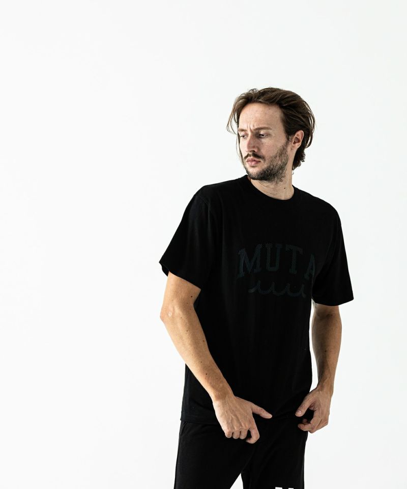 ACANTHUS x muta MARINE / Rainbow Stencil Logo Tee / Tシャツ / BLACK